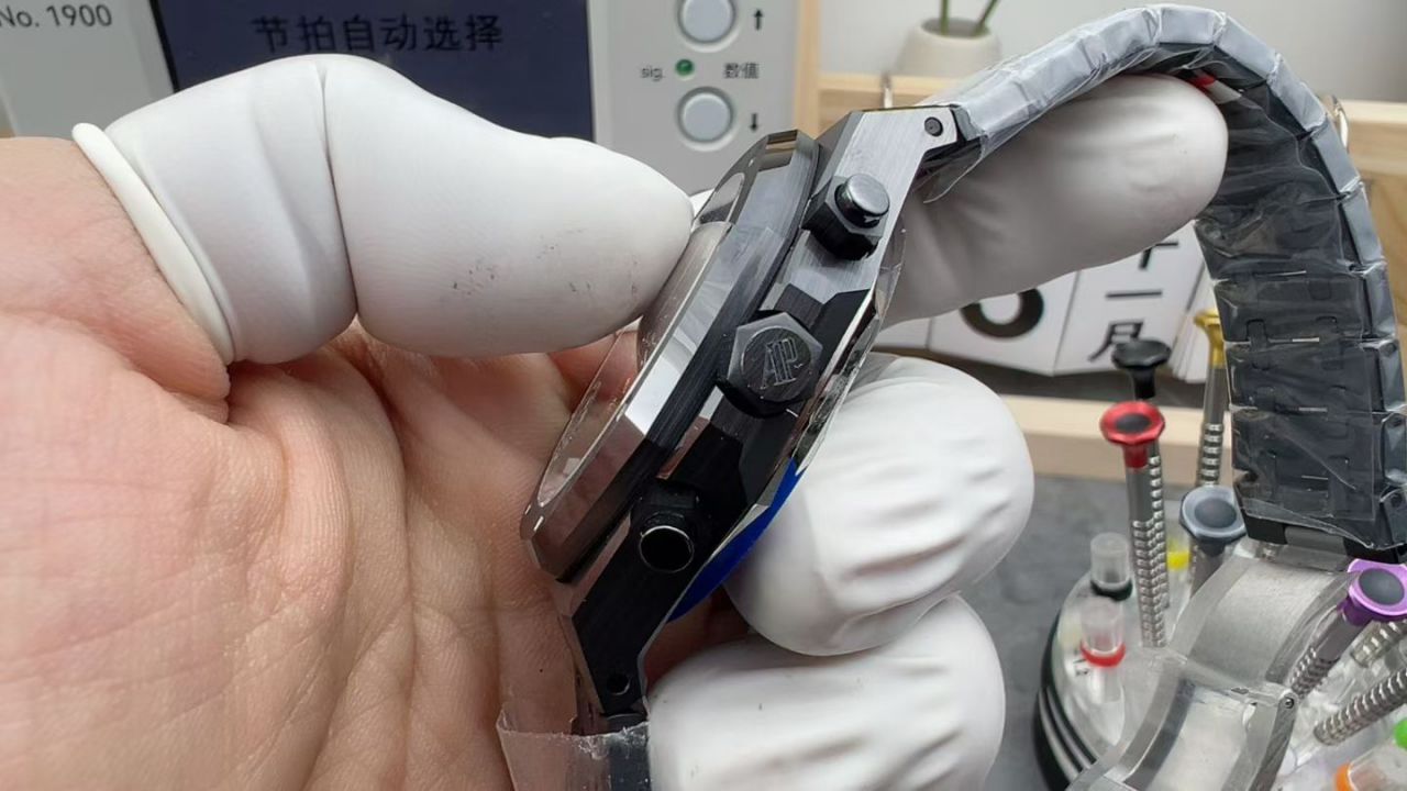 APS爱彼皇家橡树系列26240CE.OO.1225CE.02腕表 /  