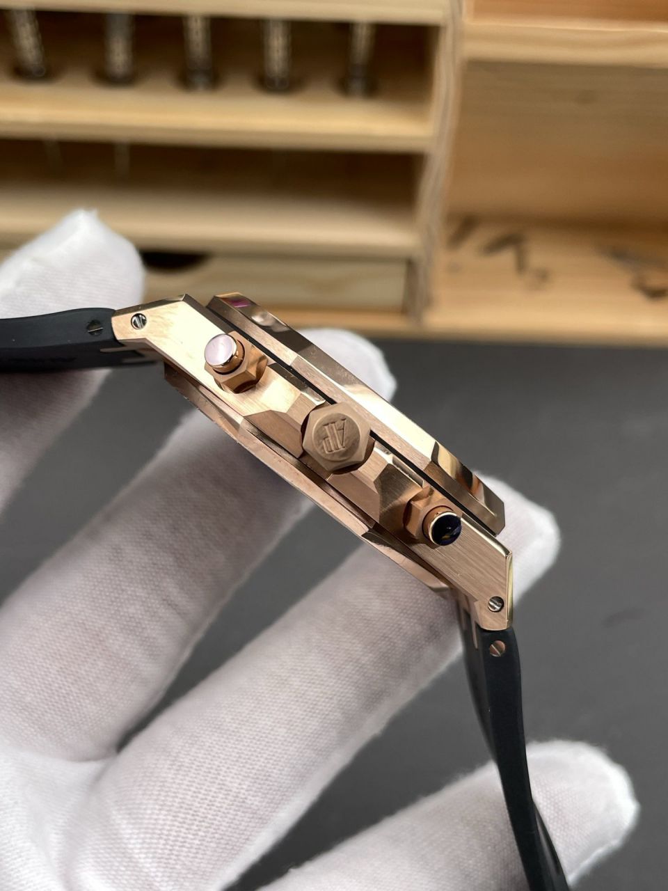 APS爱彼皇家橡树系列26240OR.OO.D315CR.02腕表 /  