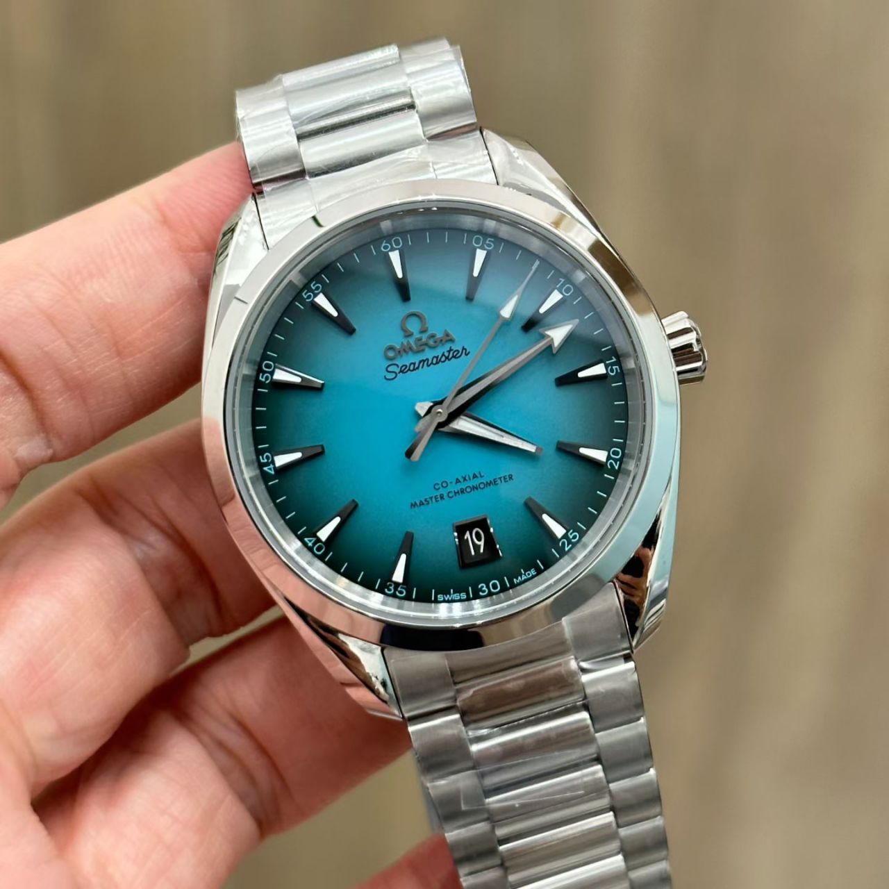 VS铁霸欧米茄海马系列235.10.38.20.06.001腕表 /  