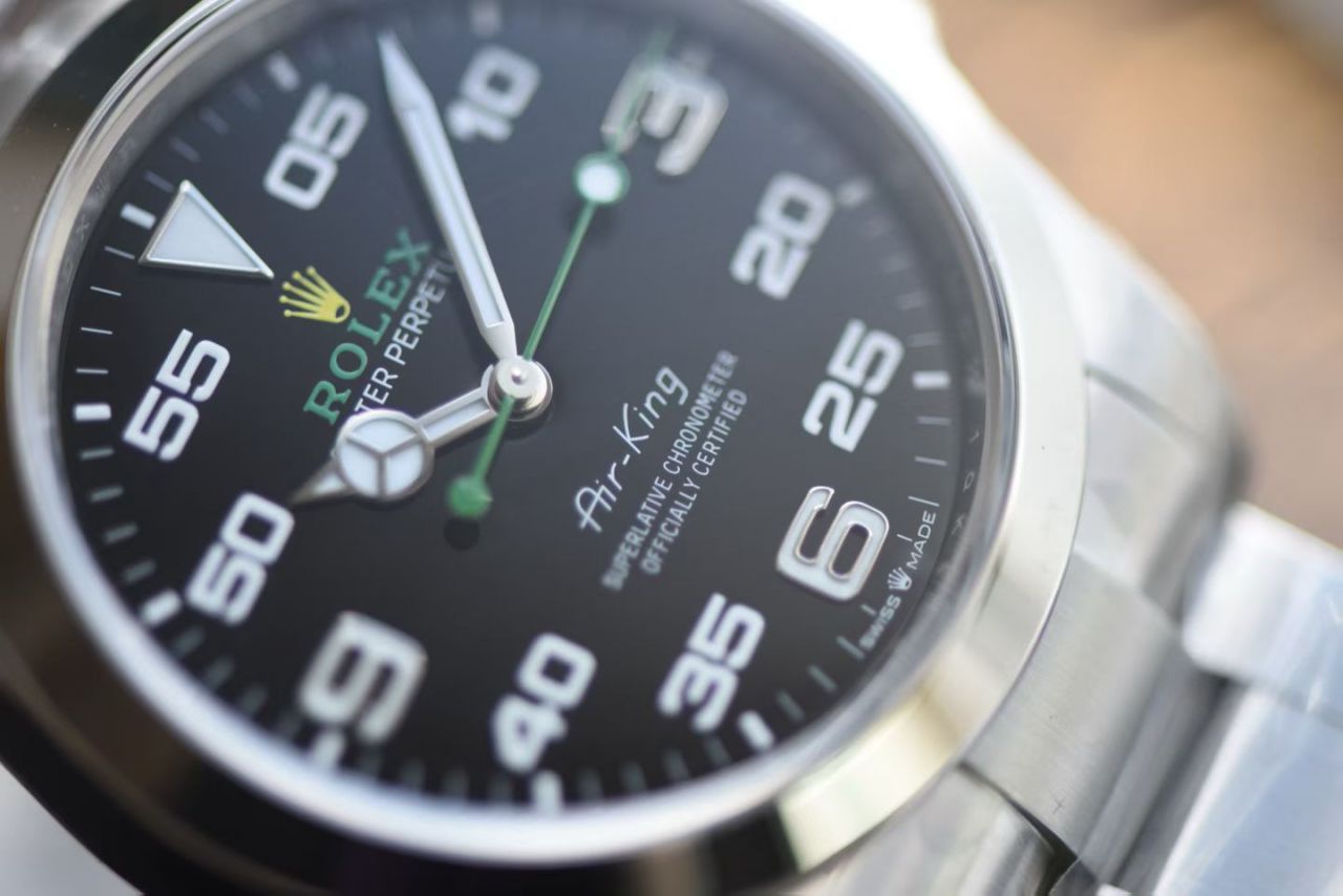 VS劳力士空中霸王型系列M126900-0001腕表