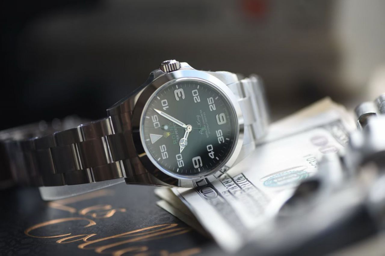 VS劳力士空中霸王型系列M126900-0001腕表 /  