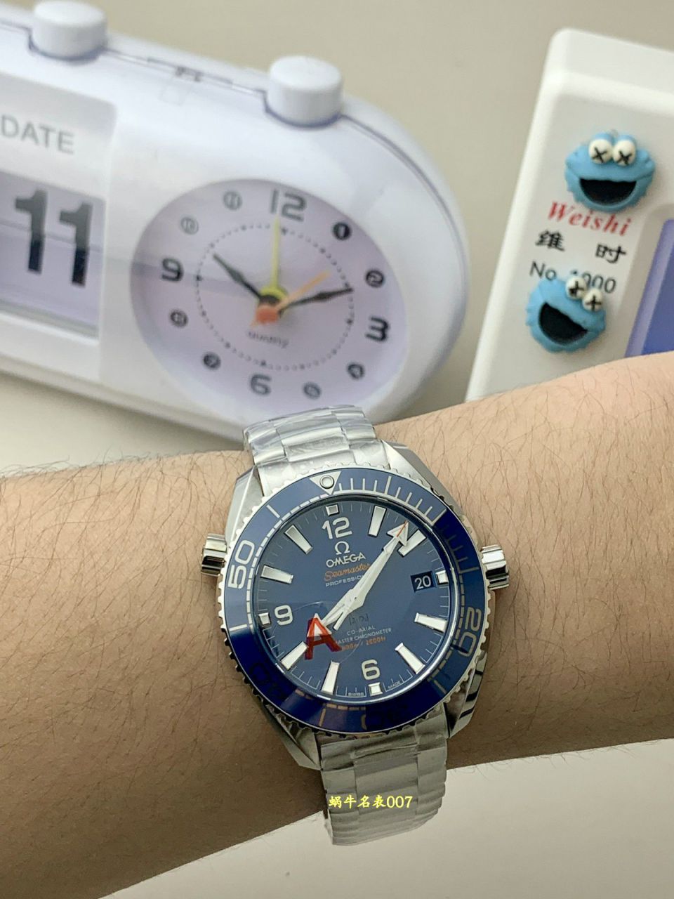 VS欧米茄海马600米系列215.30.40.20.03.001腕表 /  