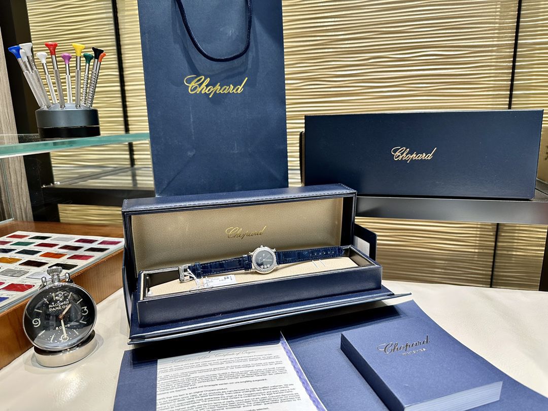 萧邦HAPPY DIAMONDS系列278509-3050腕表 /  