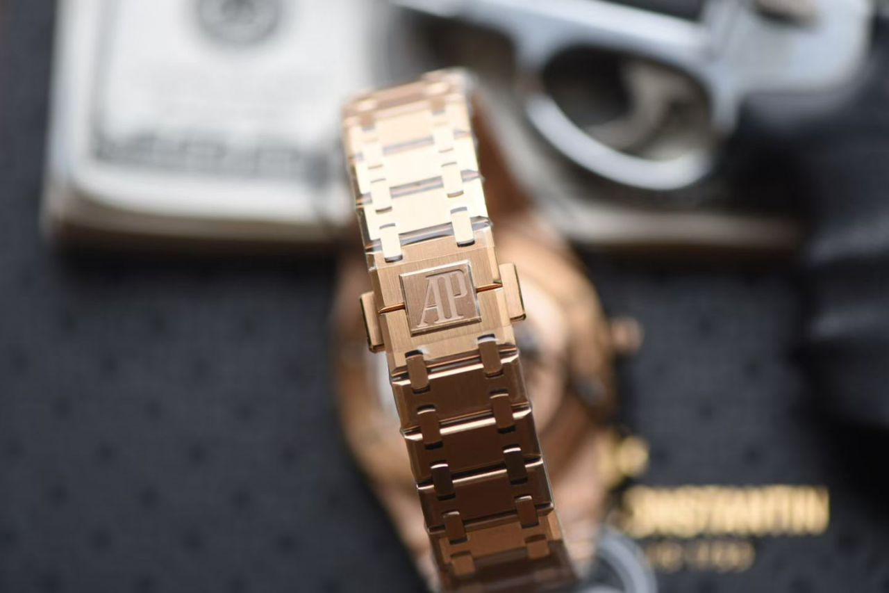 ZF爱彼皇家橡树系列16202OR.OO.1240OR.02腕表 /  