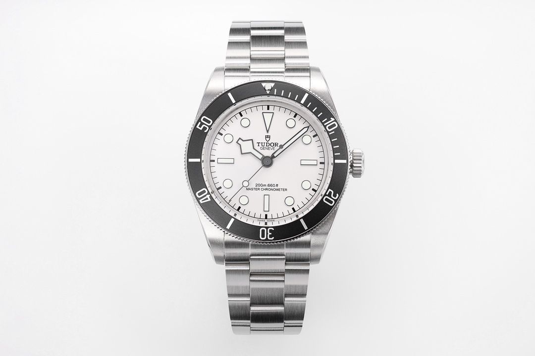 ZF帝舵碧湾系列M7943A1A0NU-0001,M7943A1A0NU-0002腕表 /  