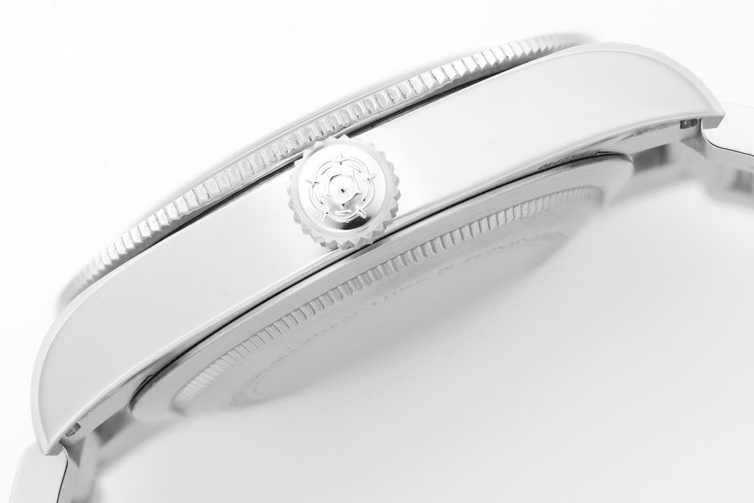 ZF帝舵碧湾系列M7943A1A0NU-0001,M7943A1A0NU-0002腕表 /  