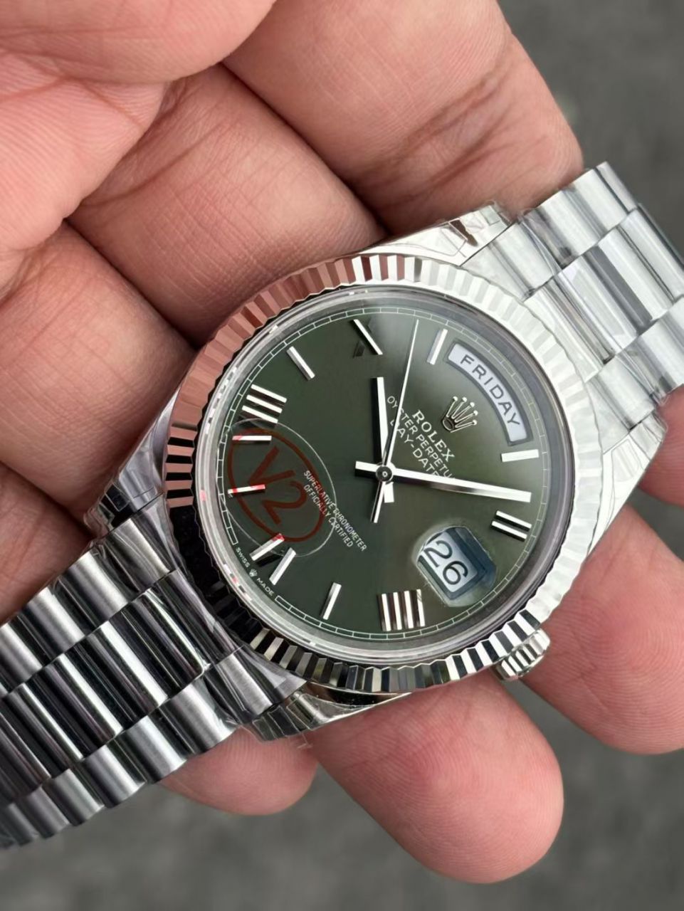 VS配重劳力士星期日历型系列m228236-0008腕表 /  