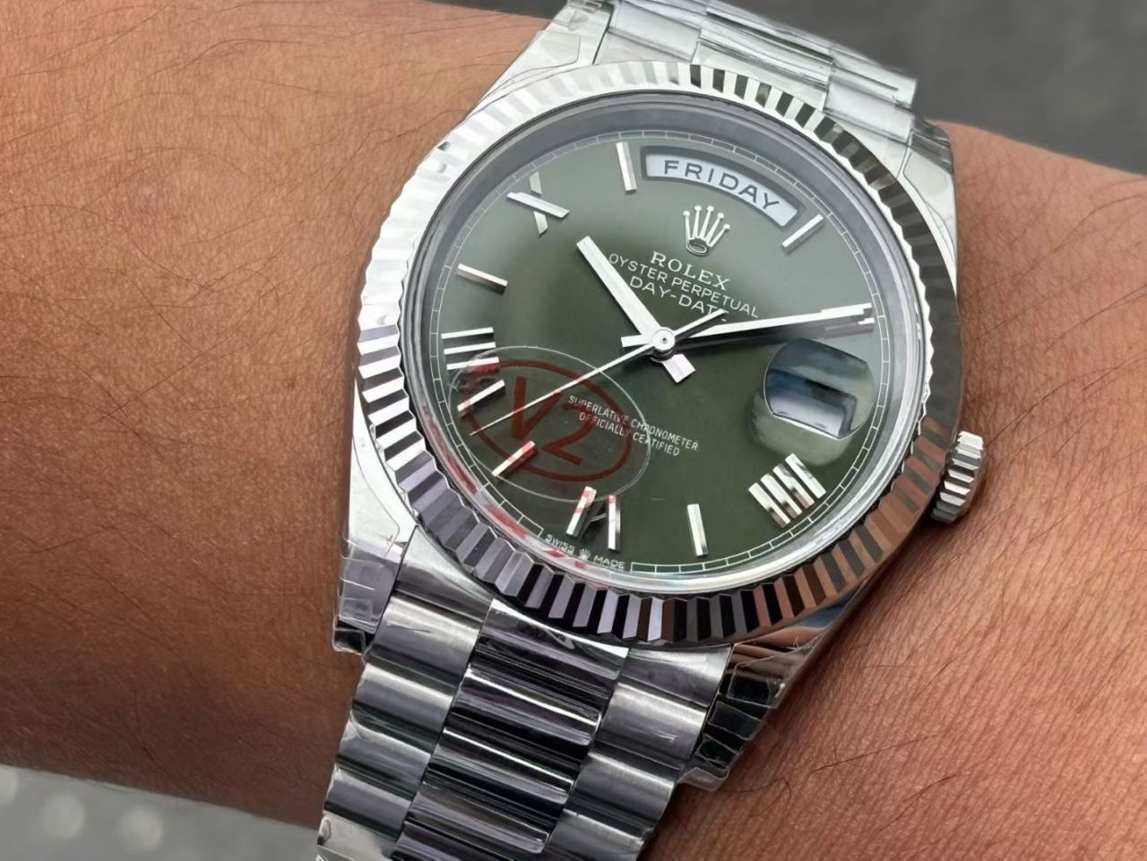 VS配重劳力士星期日历型系列m228236-0008腕表 /  