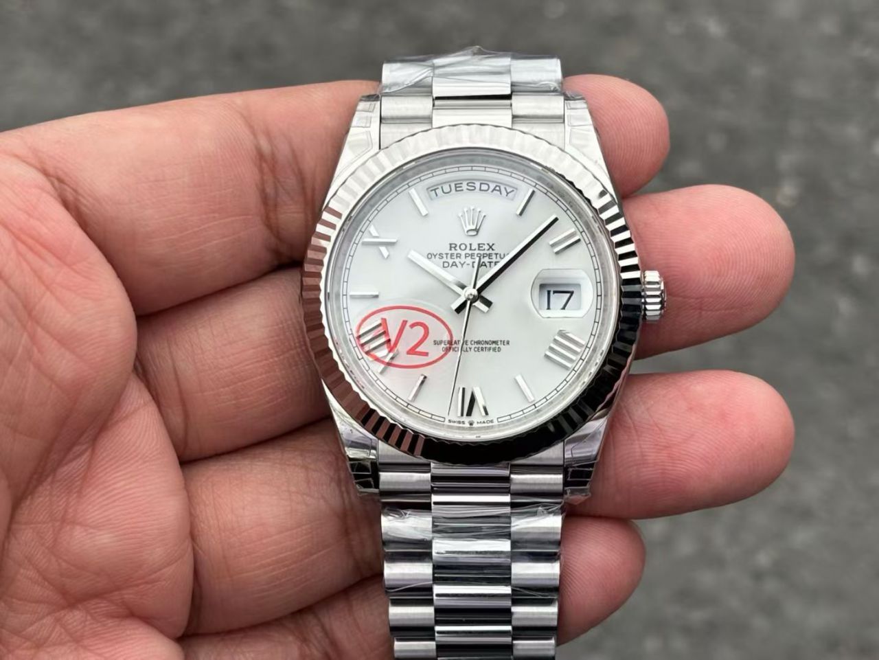 VS配重劳力士星期日历型系列m228239-0046腕表 /  