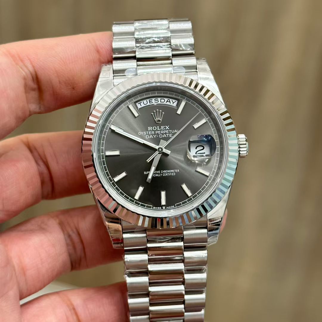 VS配重劳力士星期日历型黑面灰面m228239-0060，m228239-0005腕表 /  