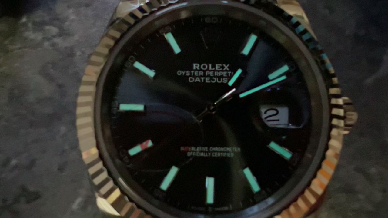 VS劳力士日志型V2系列m126334-0014腕表 /  