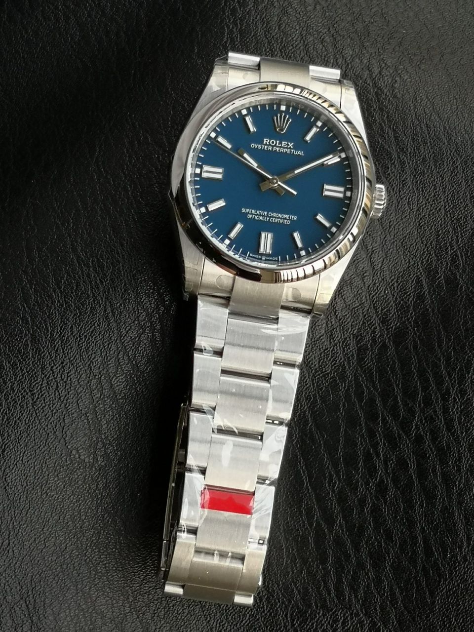 VS劳力士蚝式恒动系列126000-0015腕表 /  