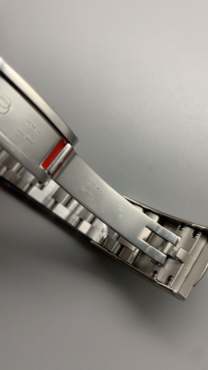 VS劳力士蚝式恒动系列m126000-0006腕表 /  