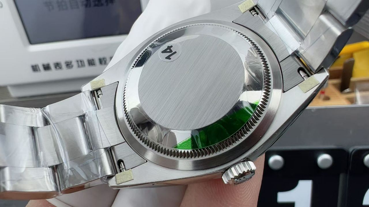 VS劳力士蚝式恒动系列m126000-0007腕表 /  