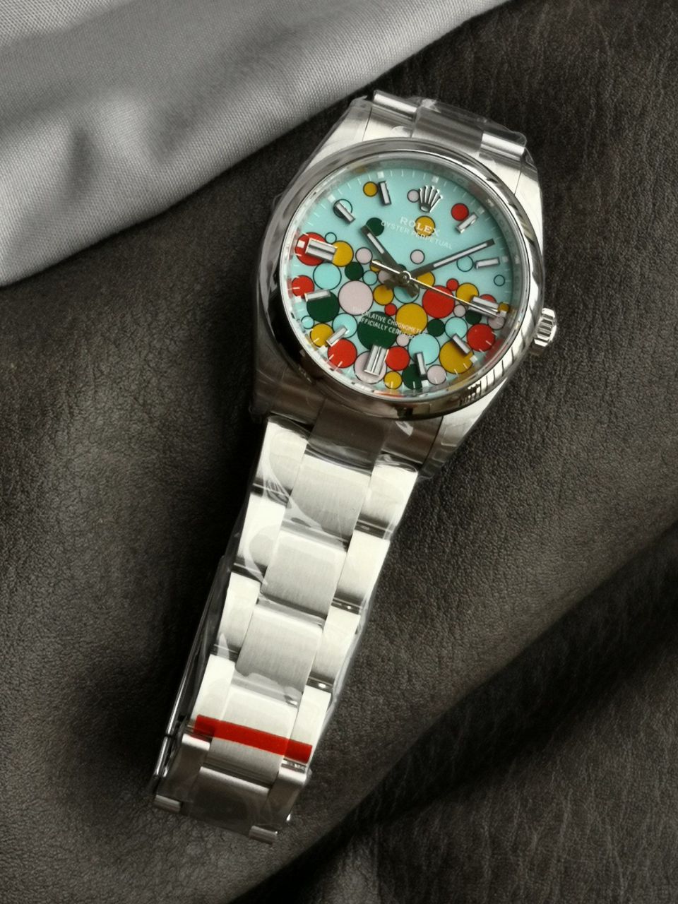 VS劳力士蚝式恒动系列m126000-0009（36毫米）腕表(气球盘) /  