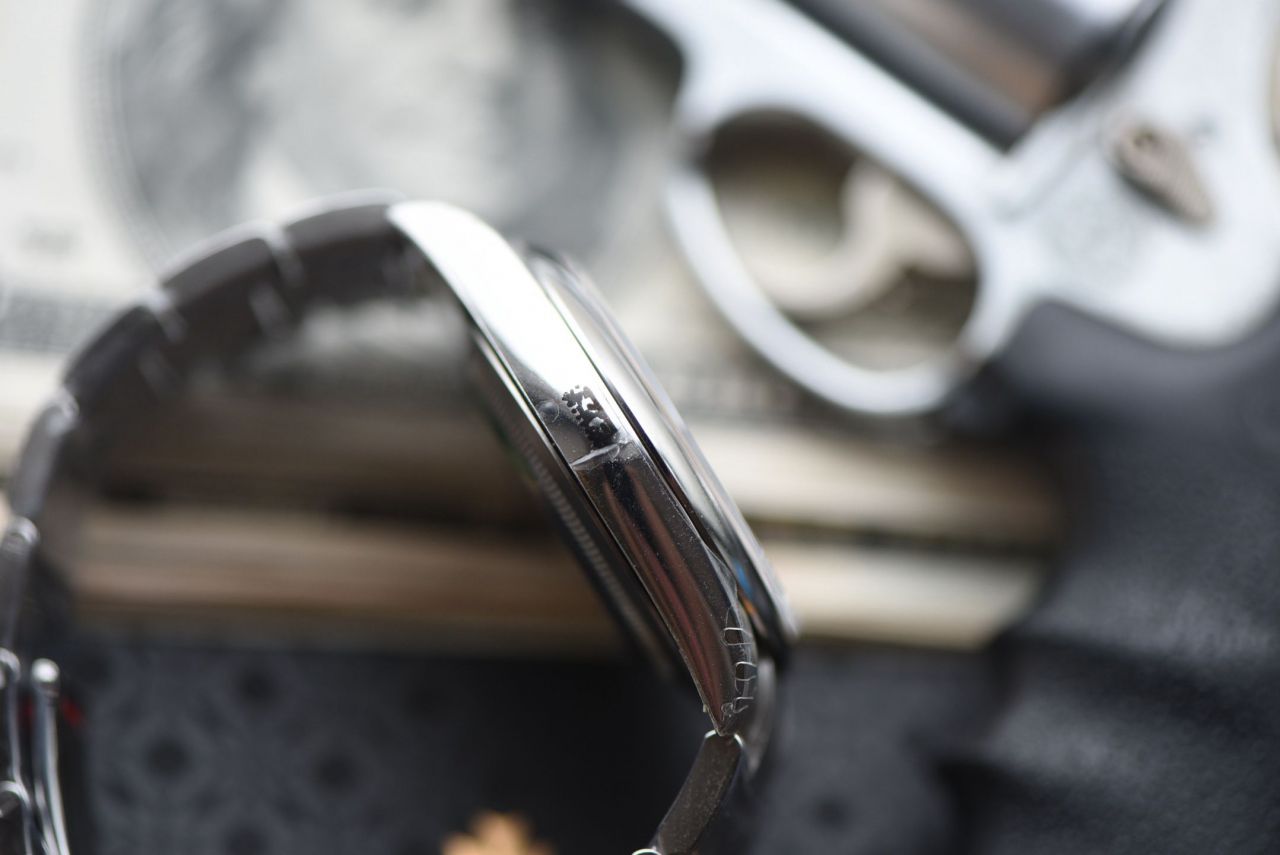 VS劳力士蚝式恒动系列咸蛋黄134300-0007腕表 /  