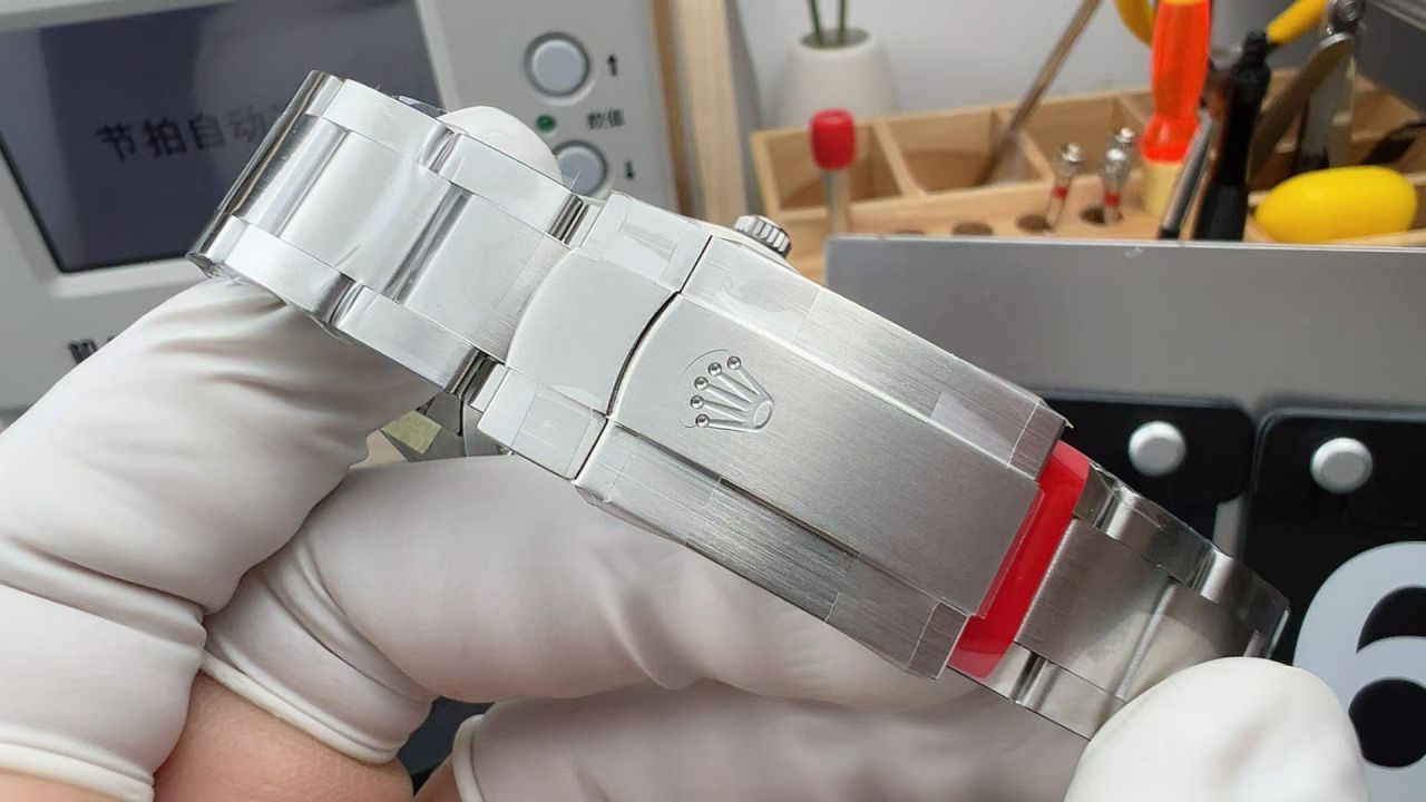 VS劳力士蚝式恒动系列134300-0008腕表 /  