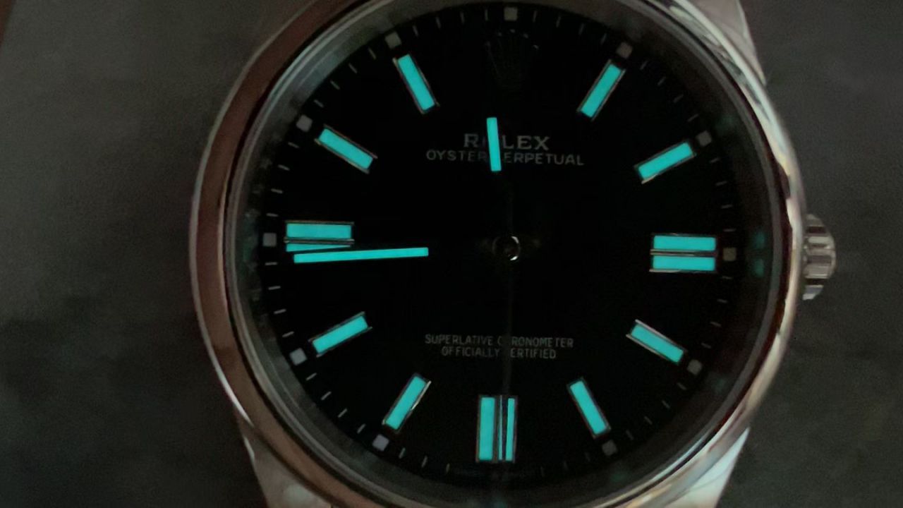 VS劳力士蚝式恒动系列134300-0008腕表 /  