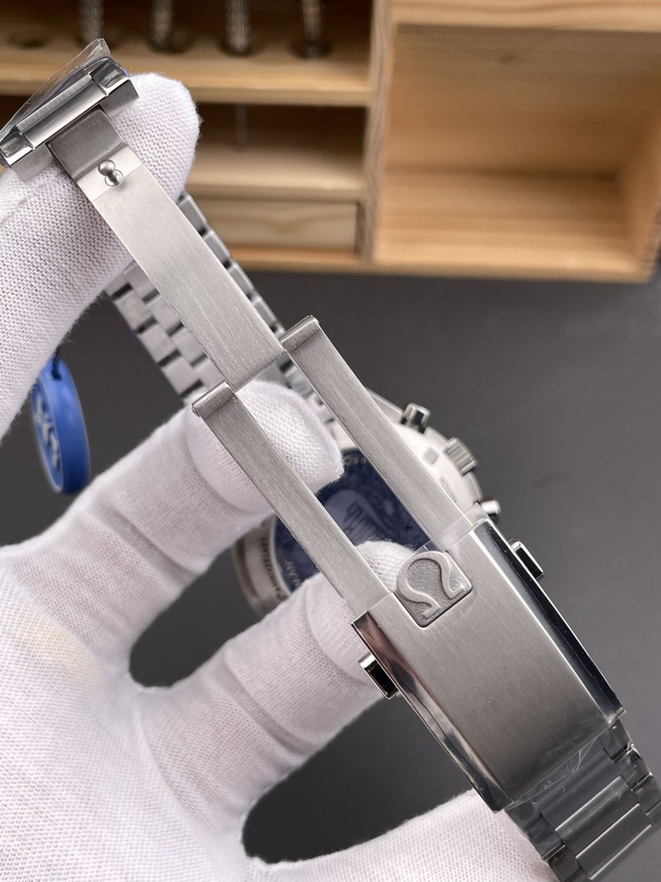 N1欧米茄超霸系列310.20.42.50.01.001腕表(“阿波罗11号”50周年限量版) /  