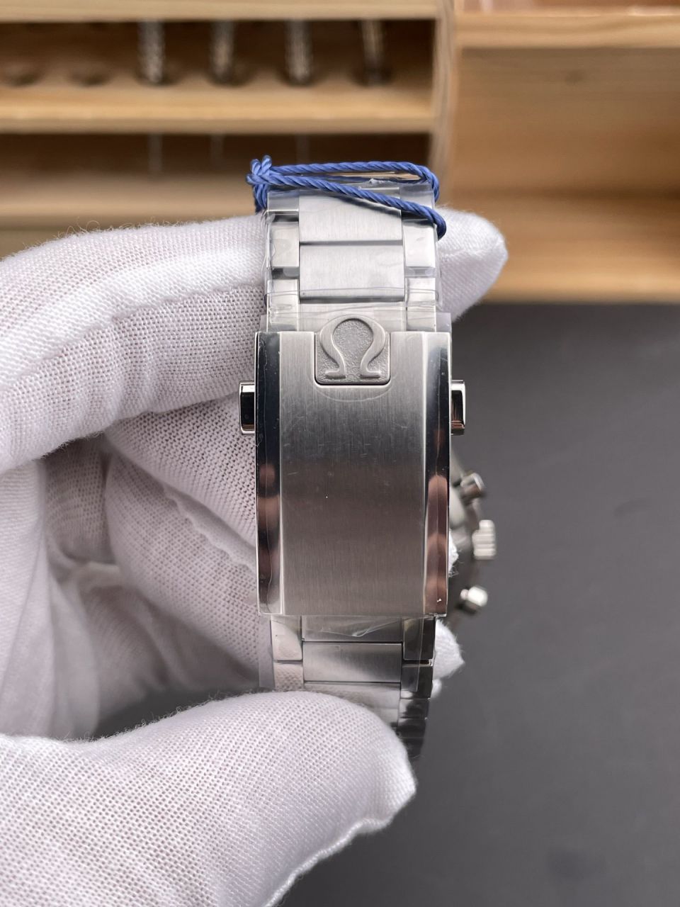 N1欧米茄超霸系列310.20.42.50.01.001腕表(“阿波罗11号”50周年限量版) /  