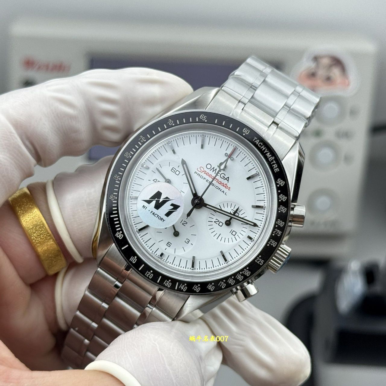 N1欧米茄超霸系列310.30.42.50.04.001腕表(3861白超霸) /  