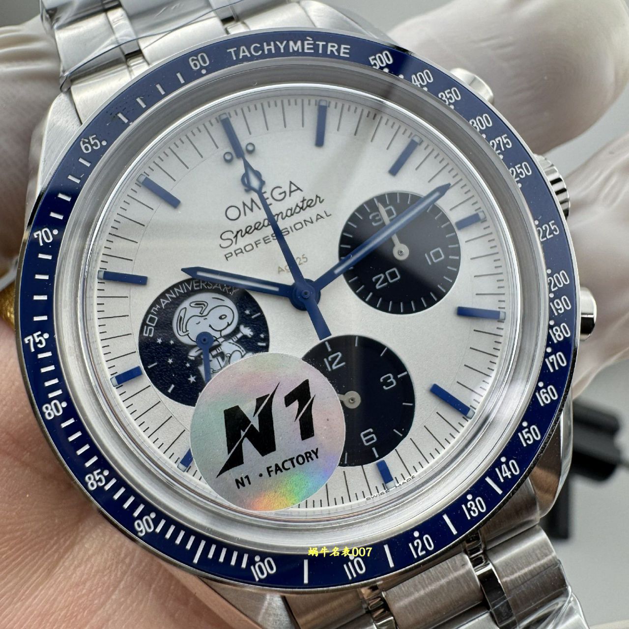 N1欧米茄超霸系列310.32.42.50.02.001腕表(史努比奖”50周年纪念腕表)