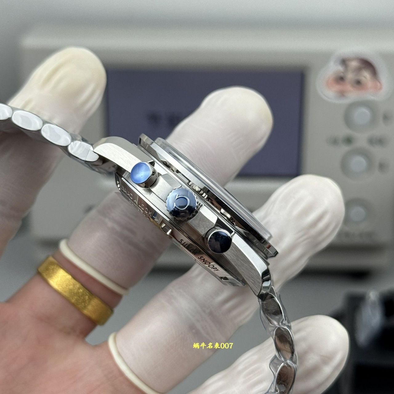 N1欧米茄超霸系列310.32.42.50.02.001腕表(史努比奖”50周年纪念腕表) /  