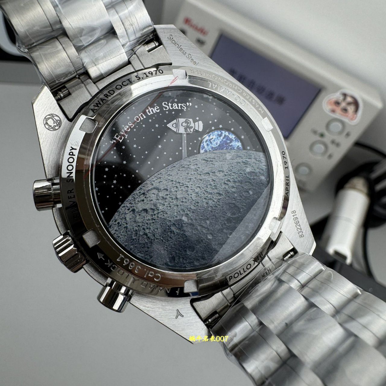 N1欧米茄超霸系列310.32.42.50.02.001腕表(史努比奖”50周年纪念腕表) /  