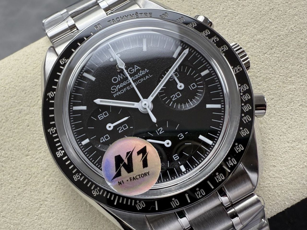 N1欧米茄超霸系列310.30.42.50.01.001腕表