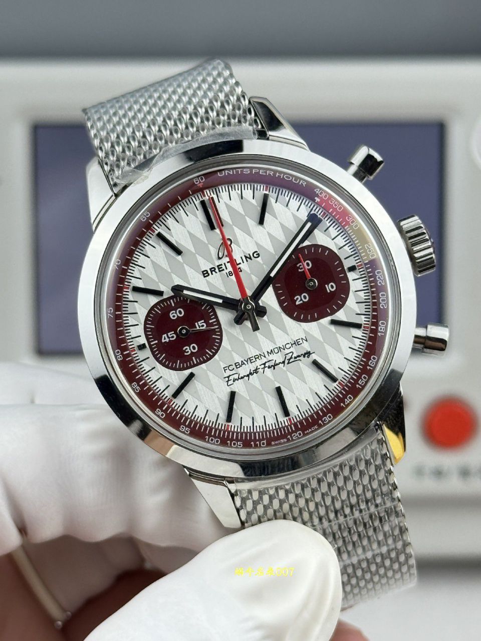 BLS新品 V2系列独家B01自动上铉机械机芯 百年灵 B01计时腕表（折叠扣）