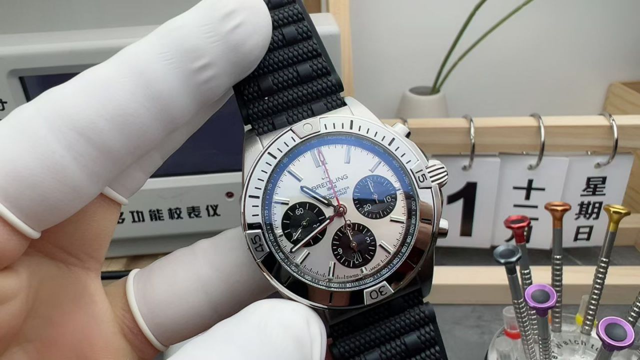 BLS百年灵机械计时系列AB0134101G1S2腕表