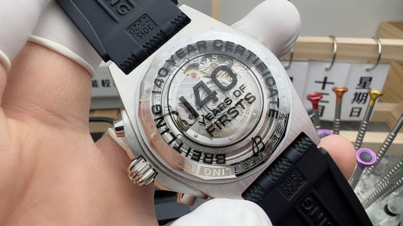 BLS百年灵机械计时系列AB0134101G1S2腕表 /  