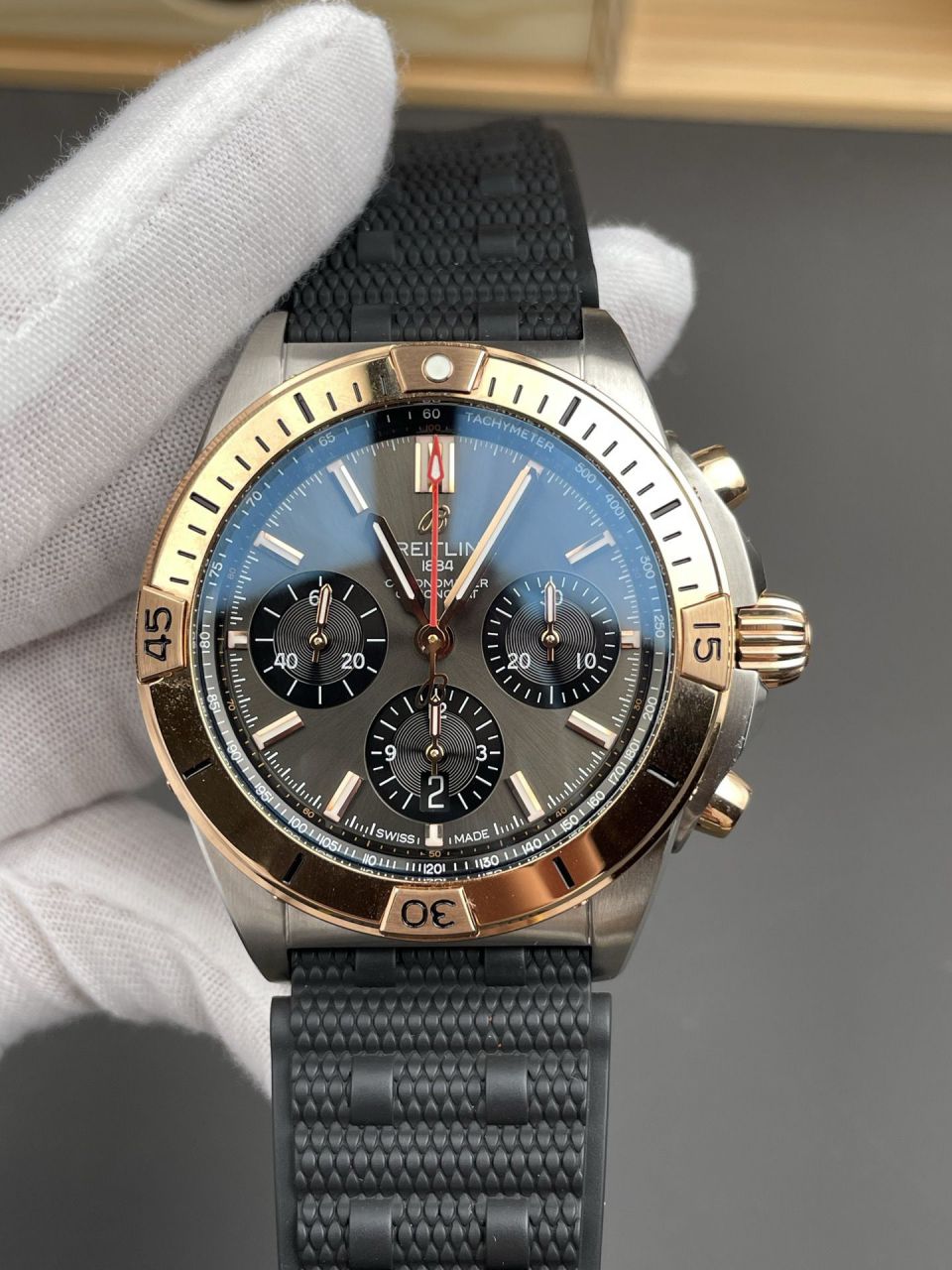 BLS百年灵机械计时系列UB0134101B1S1腕表