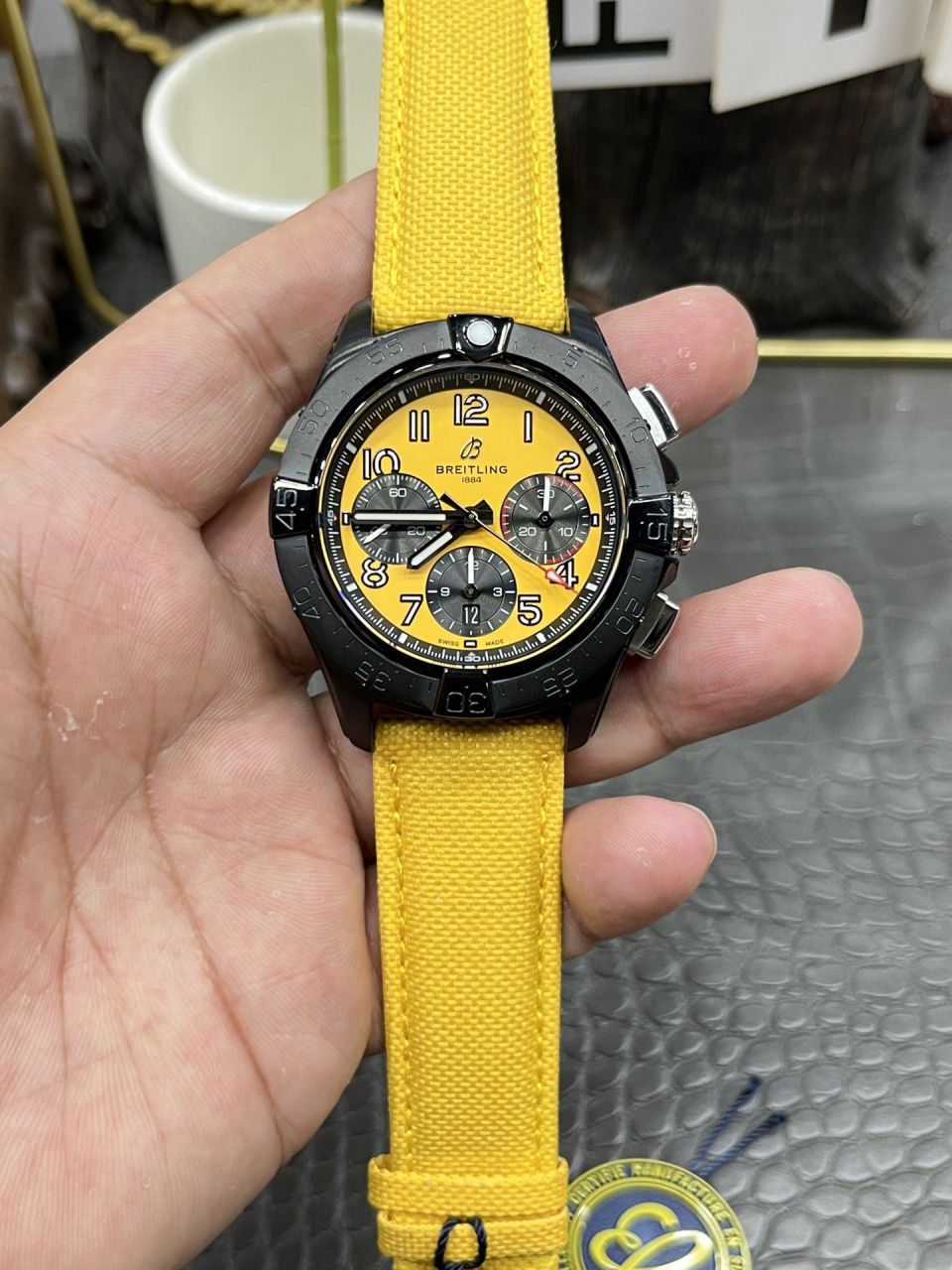 BLS百年灵复仇者系列SB0147101I1X1腕表