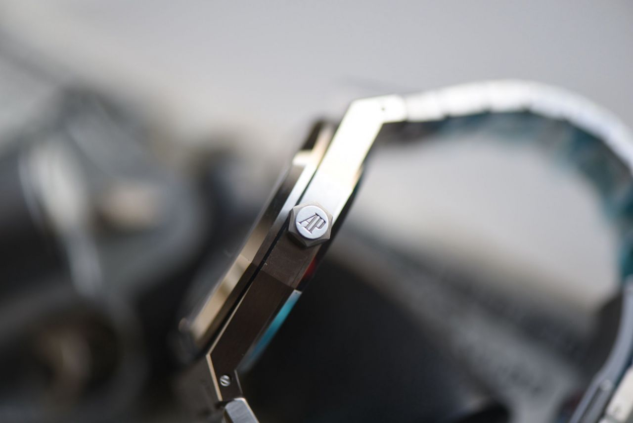 VS爱彼皇家橡树系列15500ST.OO.1220ST.01腕表 /  