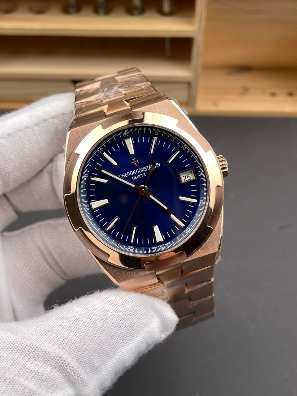 8F江诗丹顿纵横四海系列4600V/200R-B979腕表 /  