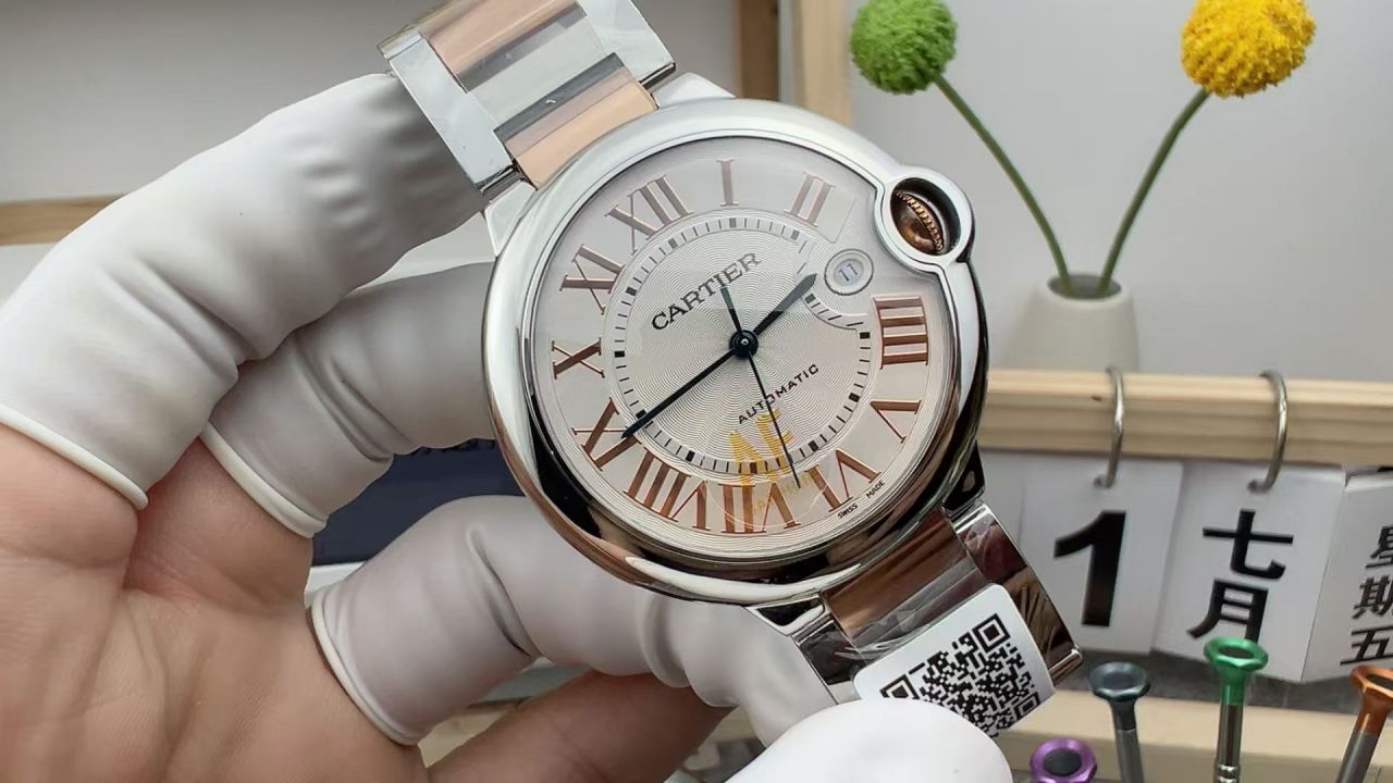 AF卡地亚蓝气球系列W6920095腕表 /  