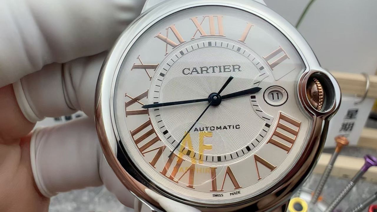 AF卡地亚蓝气球系列W6920095腕表 /  