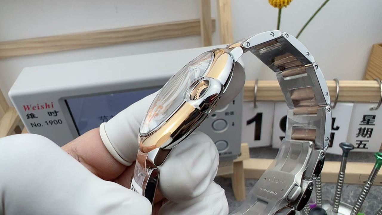 AF卡地亚蓝气球系列W2BB0034腕表 /  