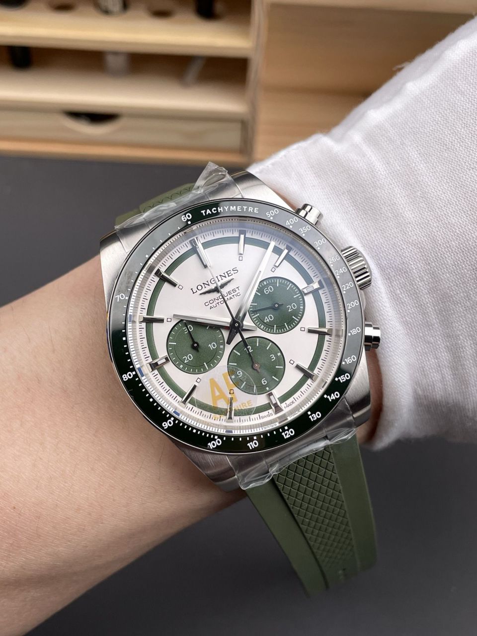 AF浪琴康卡斯系列L3.835.4.02.9腕表 /  