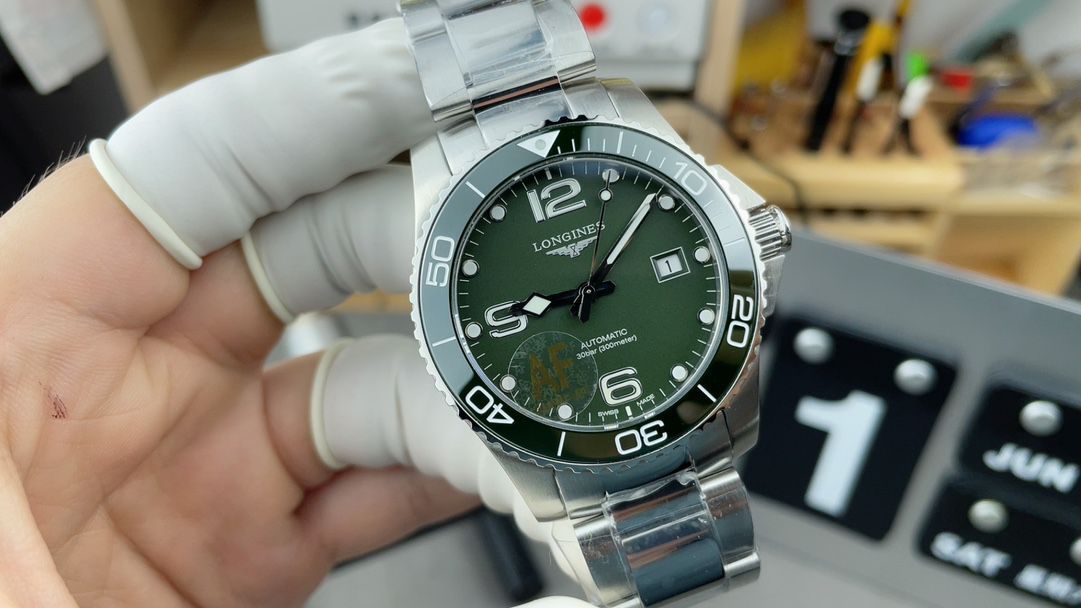 AF浪琴康卡斯系列L3.781.4.06.6腕表 /  