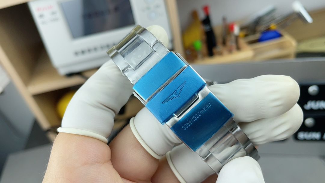 AF浪琴康卡斯系列L3.782.4.56.6腕表 /  