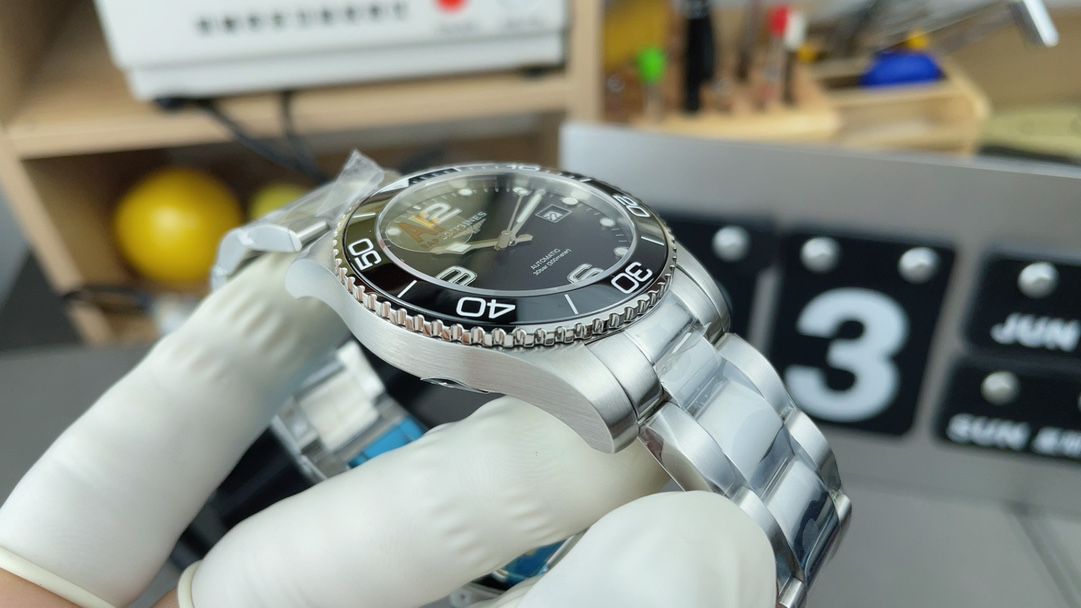 AF浪琴康卡斯系列L3.782.4.56.6腕表 /  