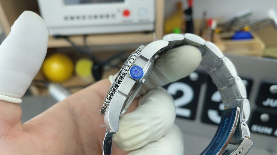 AF浪琴康卡斯系列L3.782.4.96.6腕表 /  