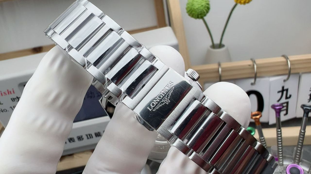 AF浪琴康卡斯悦动L3.830.4.52.6腕表 /  