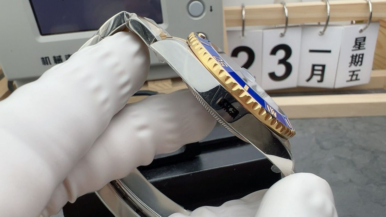 VS劳力士潜航者二代116613LB-0005 蓝盘腕表(间金蓝鬼) /  