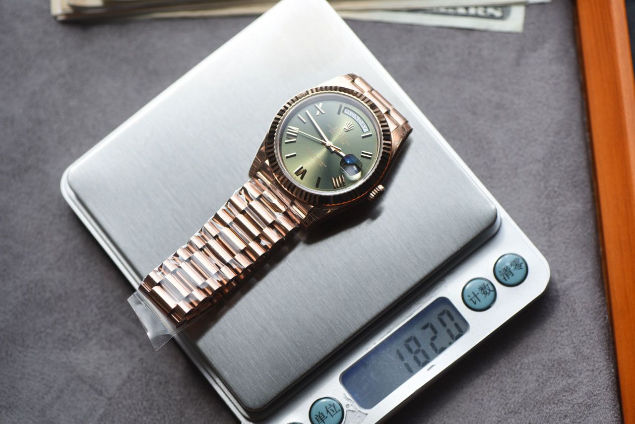 视频评测VS厂182 克 配重版劳力士星期日历型系列m228238-0059腕表(黑冰糖) /  