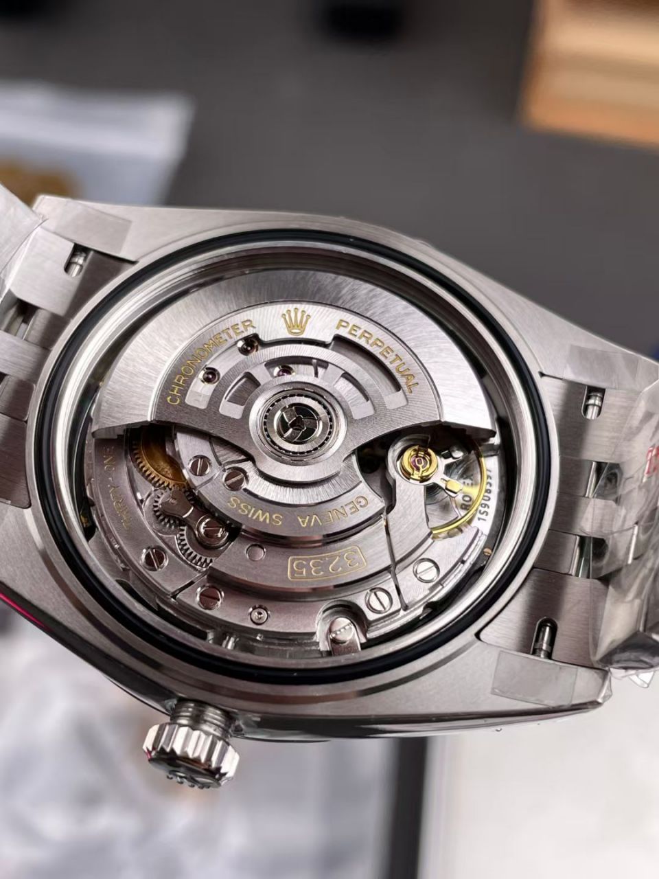 VS劳力士日志型V2系列m126334-0012腕表 /  