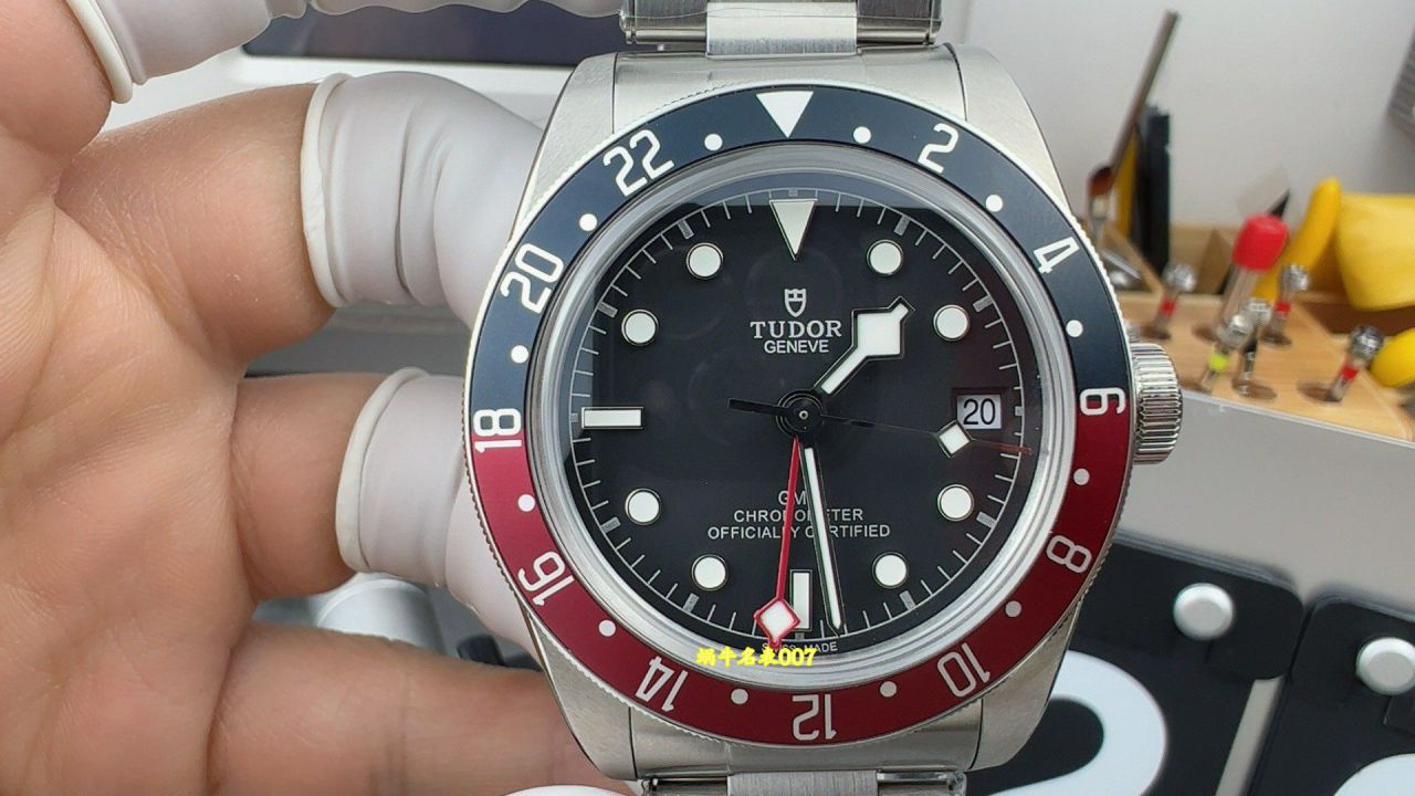 ZF帝舵碧湾系列M79830RB-0001复刻腕表(碧湾可乐圈) /  