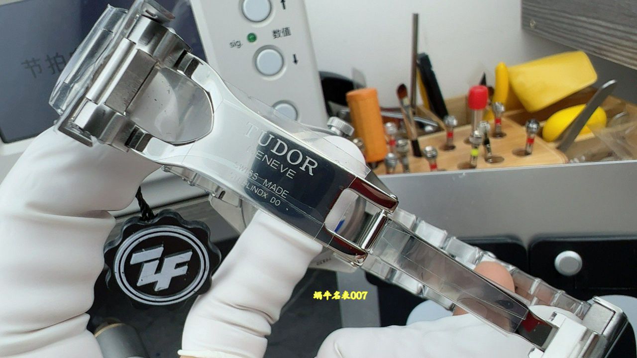 ZF帝舵碧湾系列M79830RB-0001复刻腕表(碧湾可乐圈) /  